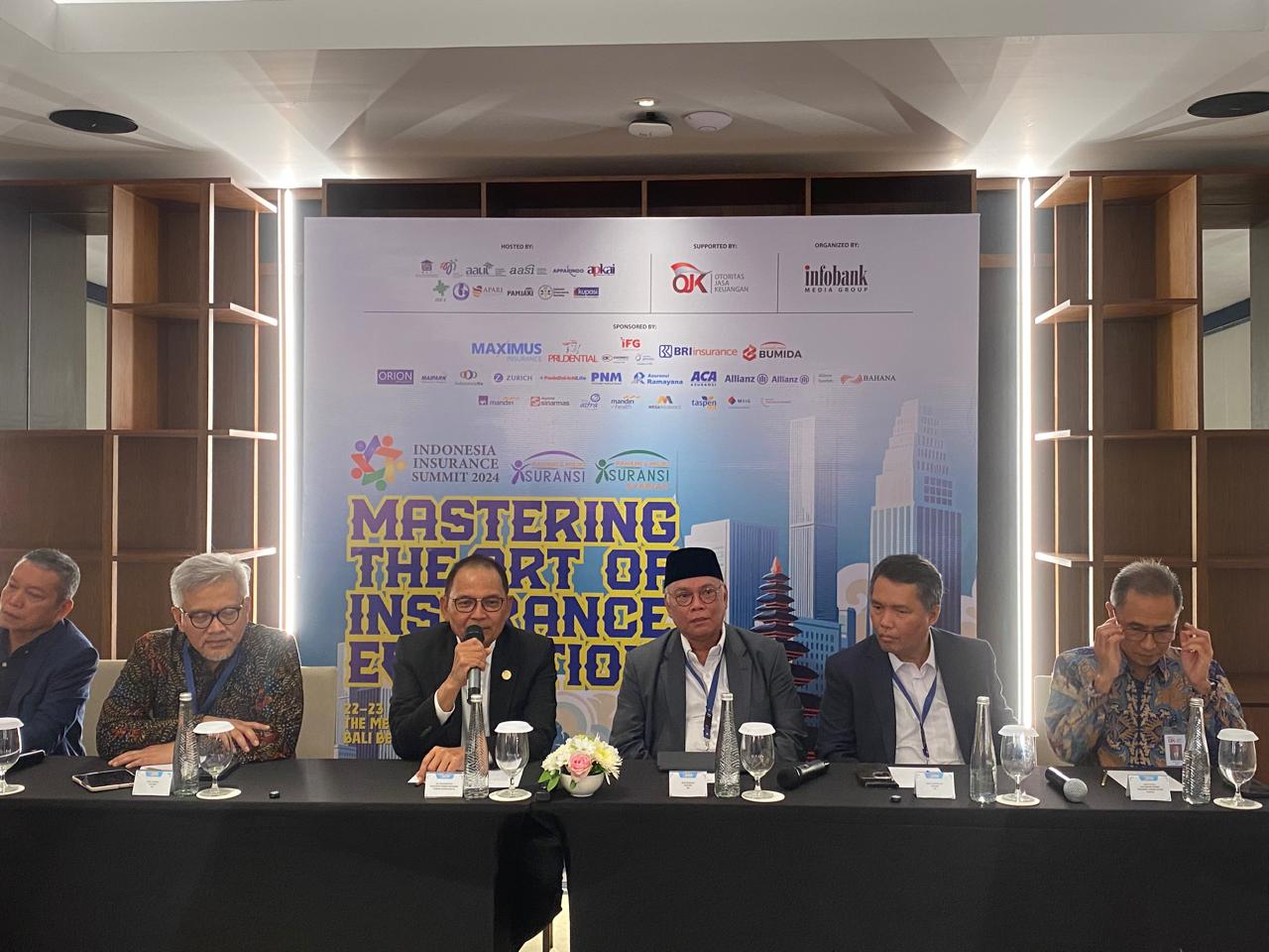 Unit Link: Bom Waktu Industri Asuransi?