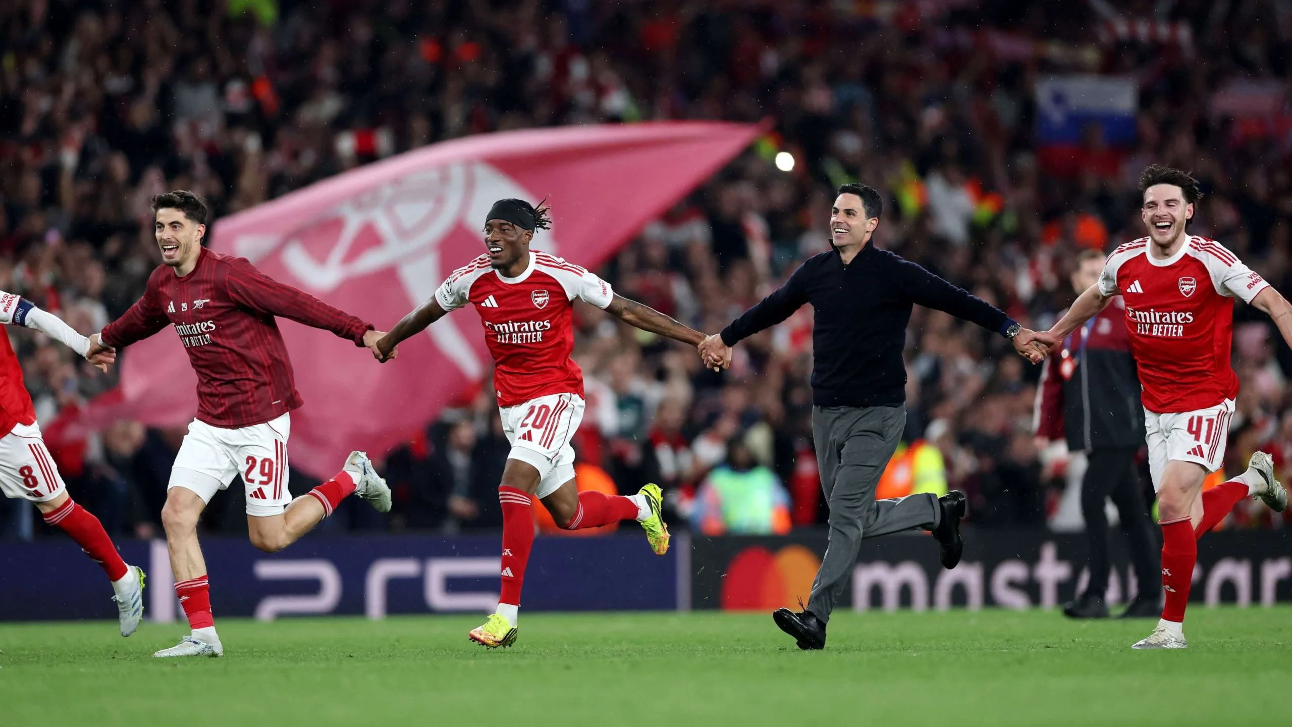 Arsenal Incar Marc Pubill, Ezri Konsa Masih Prioritas