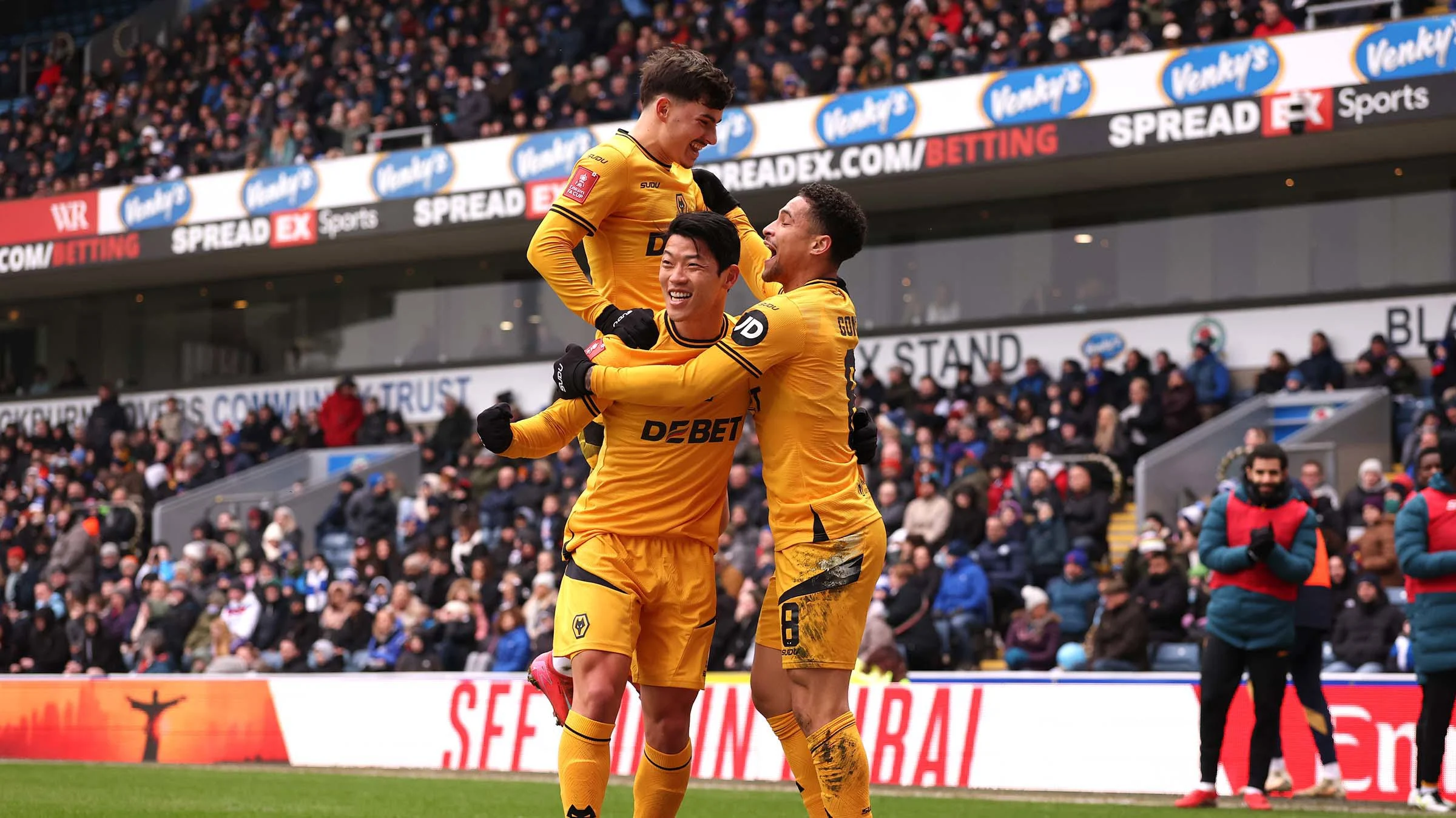 Wolves vs Blackburn: Jimenez Selamatkan Wolves dengan Gol Penalti di Menit Terakhir